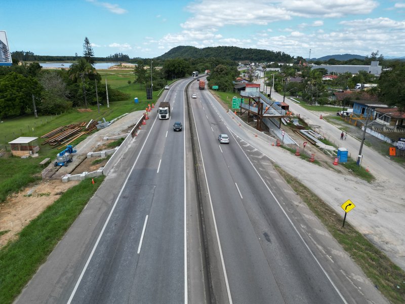Passarela - km 73