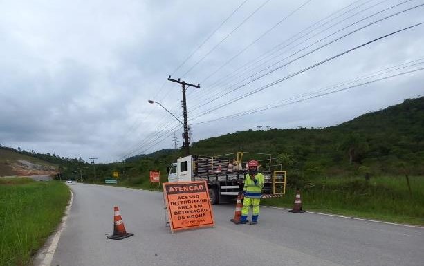 2023-01-18 - NC - KM 184+800 - ISOLAMENTO DA VIA DE ACESSO (1)